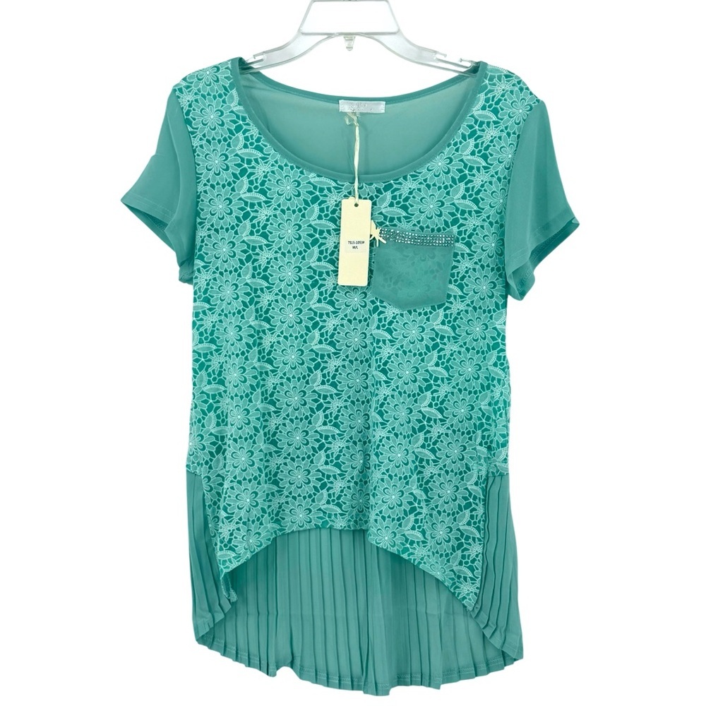 NWT Julia Short Sleeve Lace Overlay High-Low Pleated Hem Top w Rhinestone Pocket - Picture 2 of 8